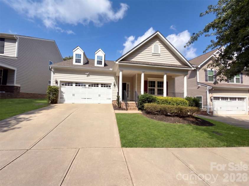 1006 Oakmere Road, Waxhaw, NC 28173.  MLS# CAR4422374, YatesRealty ID 49332. 