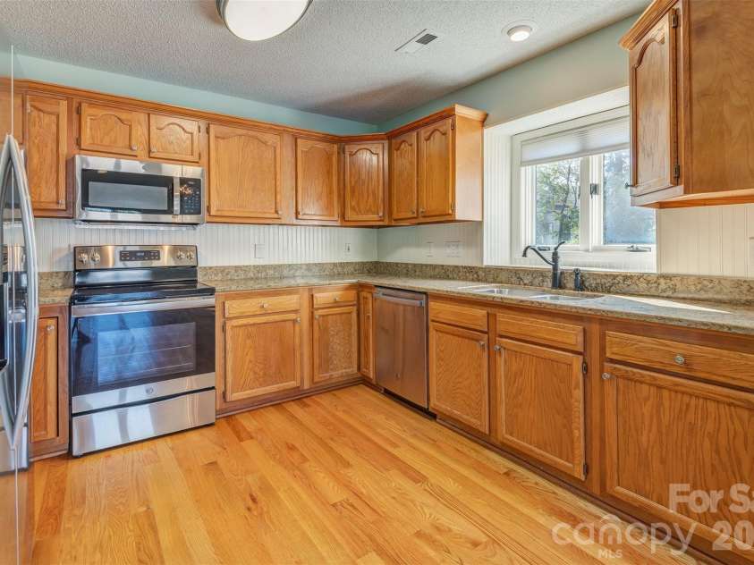 227 Kyfields Road, Weaverville, NC 28787.  MLS# CAR4421377, YatesRealty ID 49335. 