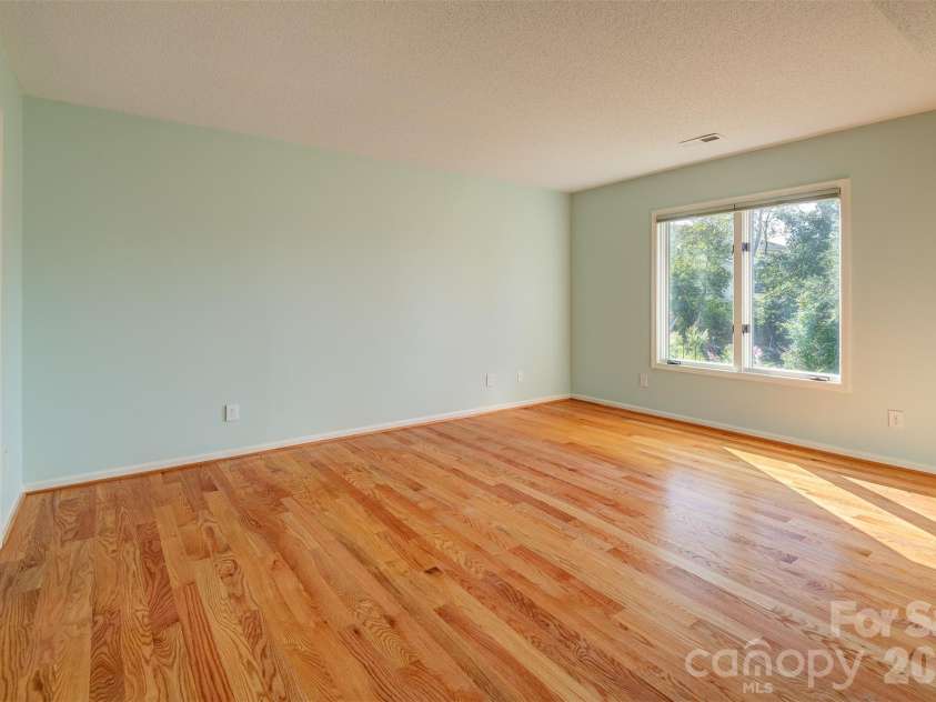 227 Kyfields Road, Weaverville, NC 28787.  MLS# CAR4421377, YatesRealty ID 49335. 