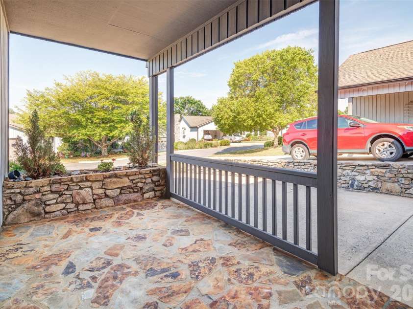 227 Kyfields Road, Weaverville, NC 28787.  MLS# CAR4421377, YatesRealty ID 49335. 