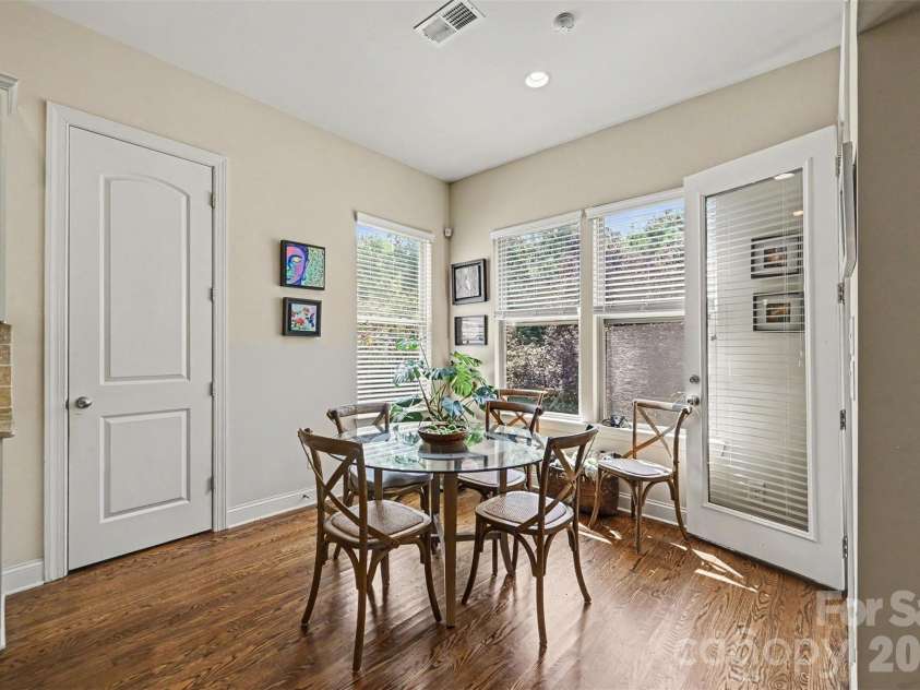 4106 Deer Track Court, Mint Hill, NC 28227.  MLS# CAR4418746, YatesRealty ID 49336. Breakfast Area