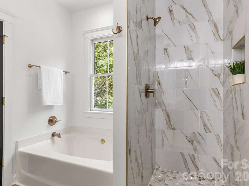 361 Elis Way, Fort Mill, SC 29708.  MLS# CAR4418196, YatesRealty ID 49337. 