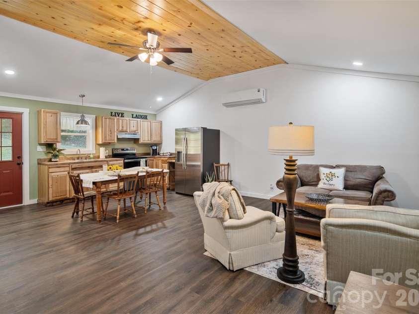 190 Hummingbird Lane, Fleetwood, NC 28626.  MLS# CAR4422390, YatesRealty ID 49339. 