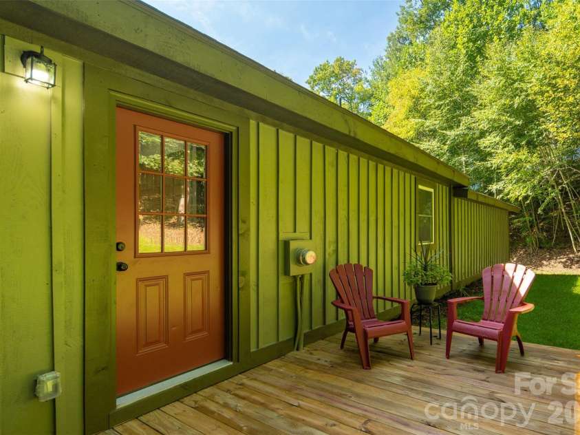 190 Hummingbird Lane, Fleetwood, NC 28626.  MLS# CAR4422390, YatesRealty ID 49339. 