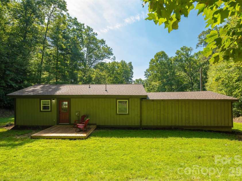 190 Hummingbird Lane, Fleetwood, NC 28626.  MLS# CAR4422390, YatesRealty ID 49339. 