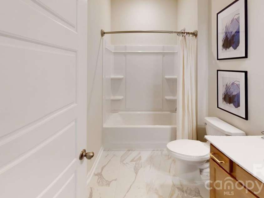 4219 S New Hope Road, Gastonia, NC 28056.  MLS# CAR4422372, YatesRealty ID 49340. PHOTO IS REPRESENTATIONAL - Shared full bathroom