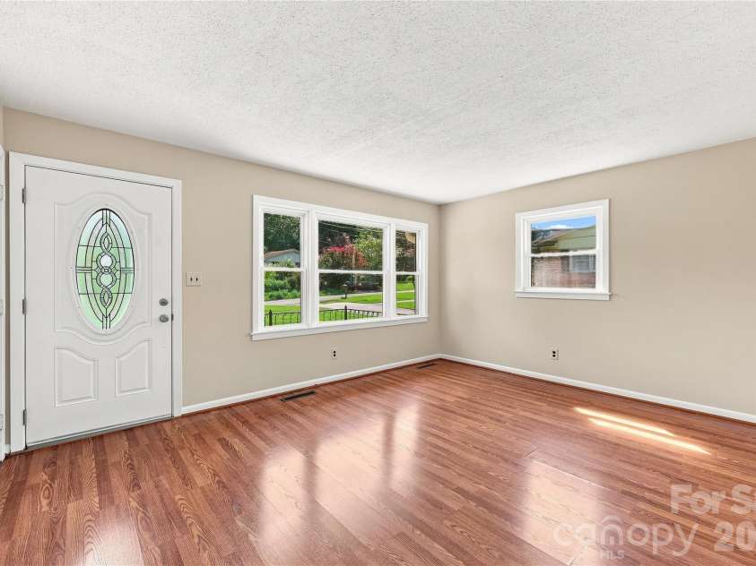 1014 Hoke Street, Kannapolis, NC 28081.  MLS# CAR4422401, YatesRealty ID 49342. 