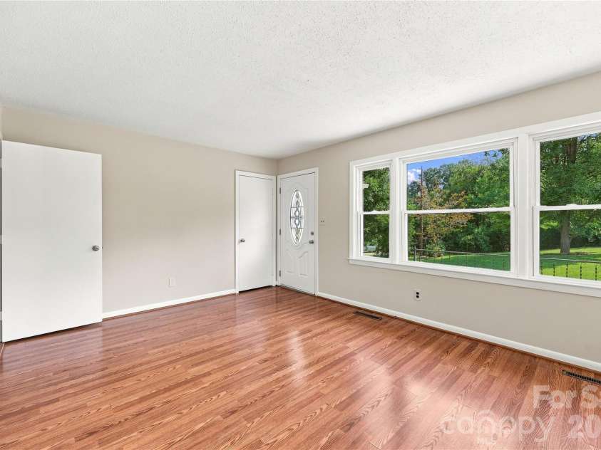 1014 Hoke Street, Kannapolis, NC 28081.  MLS# CAR4422401, YatesRealty ID 49342. 