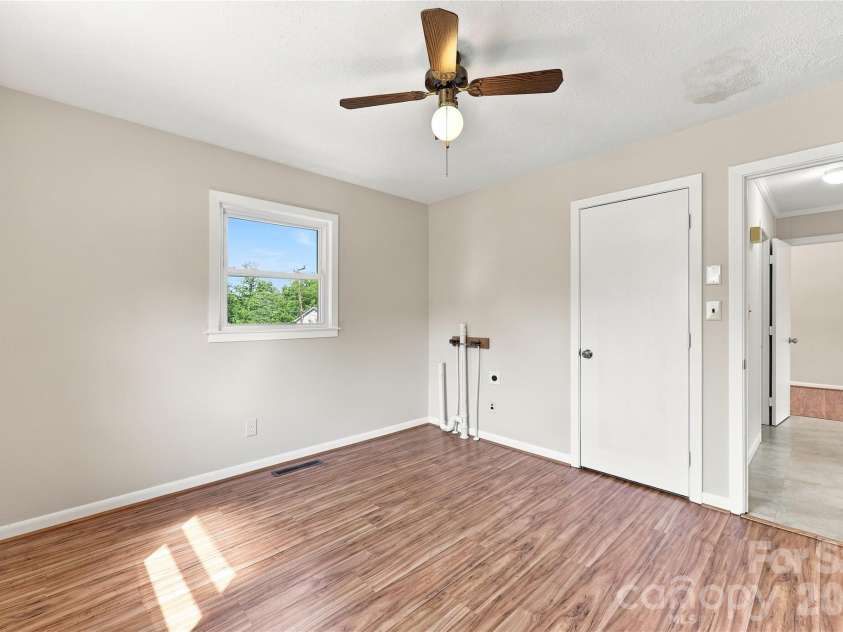 1014 Hoke Street, Kannapolis, NC 28081.  MLS# CAR4422401, YatesRealty ID 49342. 