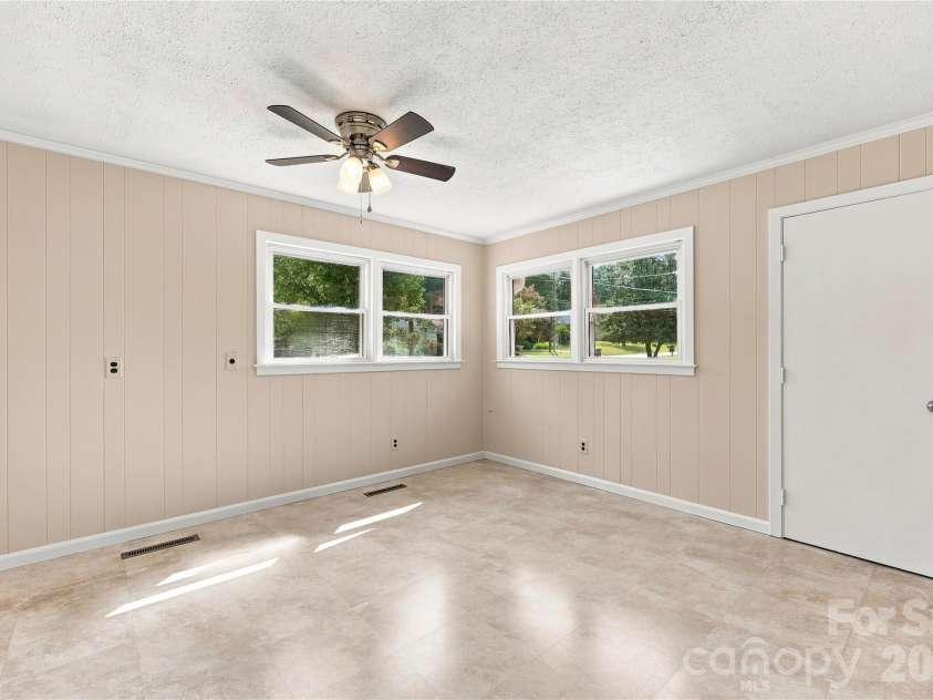 1014 Hoke Street, Kannapolis, NC 28081.  MLS# CAR4422401, YatesRealty ID 49342. 