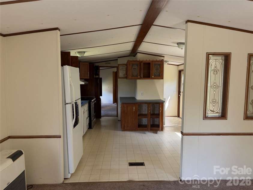 18 Wheeler Hills Road, Burnsville, NC 28714.  MLS# CAR4422288, YatesRealty ID 49343. 