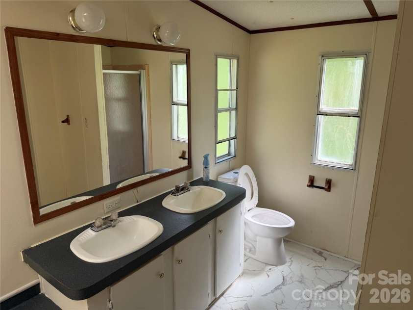 18 Wheeler Hills Road, Burnsville, NC 28714.  MLS# CAR4422288, YatesRealty ID 49343. 