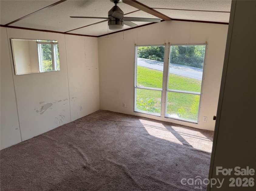 18 Wheeler Hills Road, Burnsville, NC 28714.  MLS# CAR4422288, YatesRealty ID 49343. 
