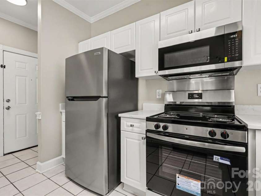 9041 Meadow Vista Road, Charlotte, NC 28213.  MLS# CAR4408061, YatesRealty ID 49344. 