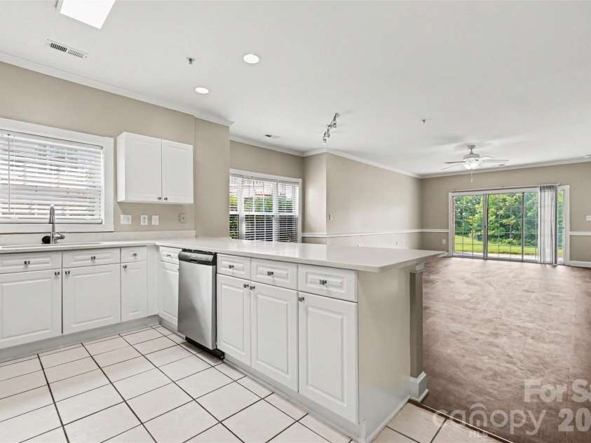 9041 Meadow Vista Road, Charlotte, NC 28213.  MLS# CAR4408061, YatesRealty ID 49344. 