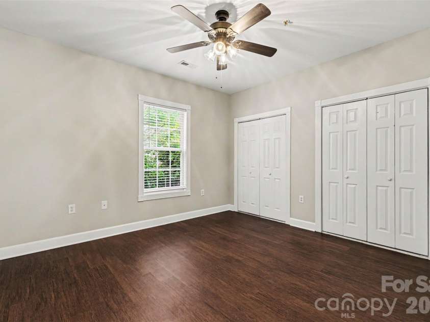 9041 Meadow Vista Road, Charlotte, NC 28213.  MLS# CAR4408061, YatesRealty ID 49344. 