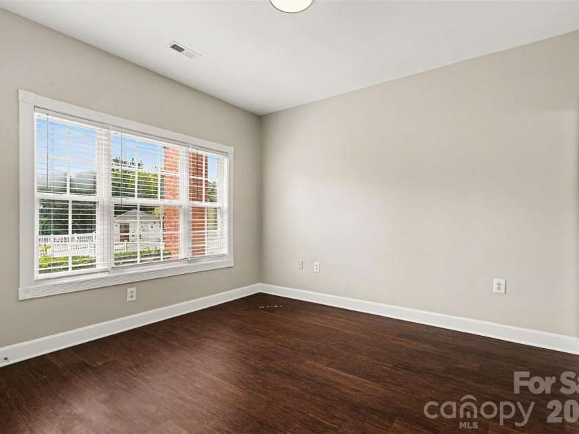 9041 Meadow Vista Road, Charlotte, NC 28213.  MLS# CAR4408061, YatesRealty ID 49344. 