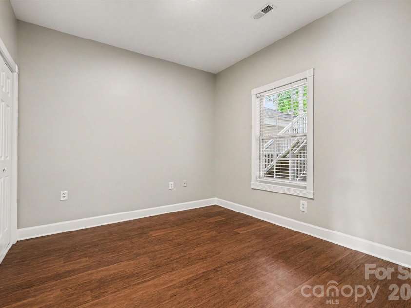 9041 Meadow Vista Road, Charlotte, NC 28213.  MLS# CAR4408061, YatesRealty ID 49344. 