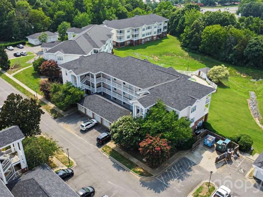 9041 Meadow Vista Road, Charlotte, NC 28213.  MLS# CAR4408061, YatesRealty ID 49344. 