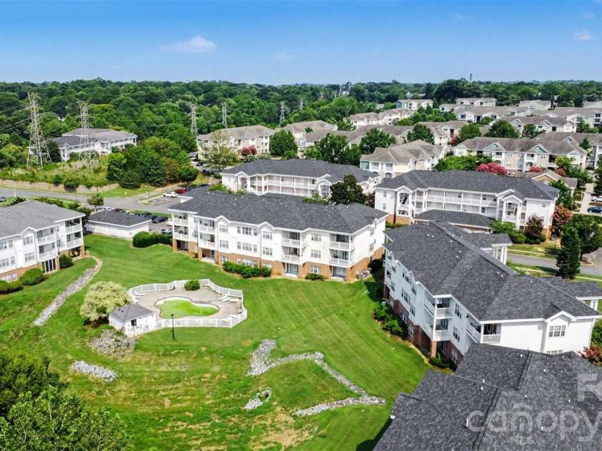 9041 Meadow Vista Road, Charlotte, NC 28213.  MLS# CAR4408061, YatesRealty ID 49344. 