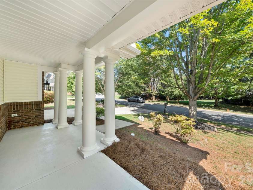 10925 Rousay Road, Charlotte, NC 28278.  MLS# CAR4421823, YatesRealty ID 49345. 