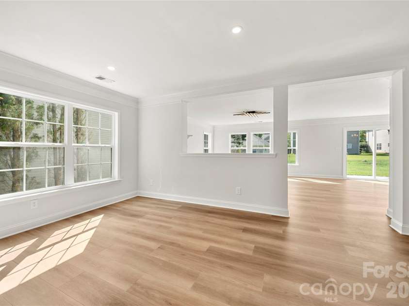 10925 Rousay Road, Charlotte, NC 28278.  MLS# CAR4421823, YatesRealty ID 49345. 