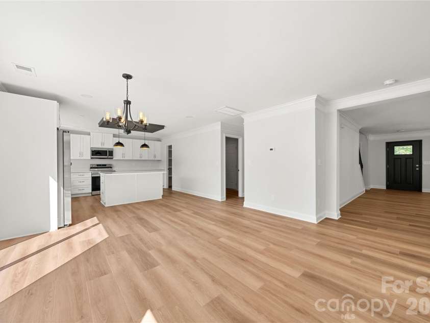 10925 Rousay Road, Charlotte, NC 28278.  MLS# CAR4421823, YatesRealty ID 49345. 