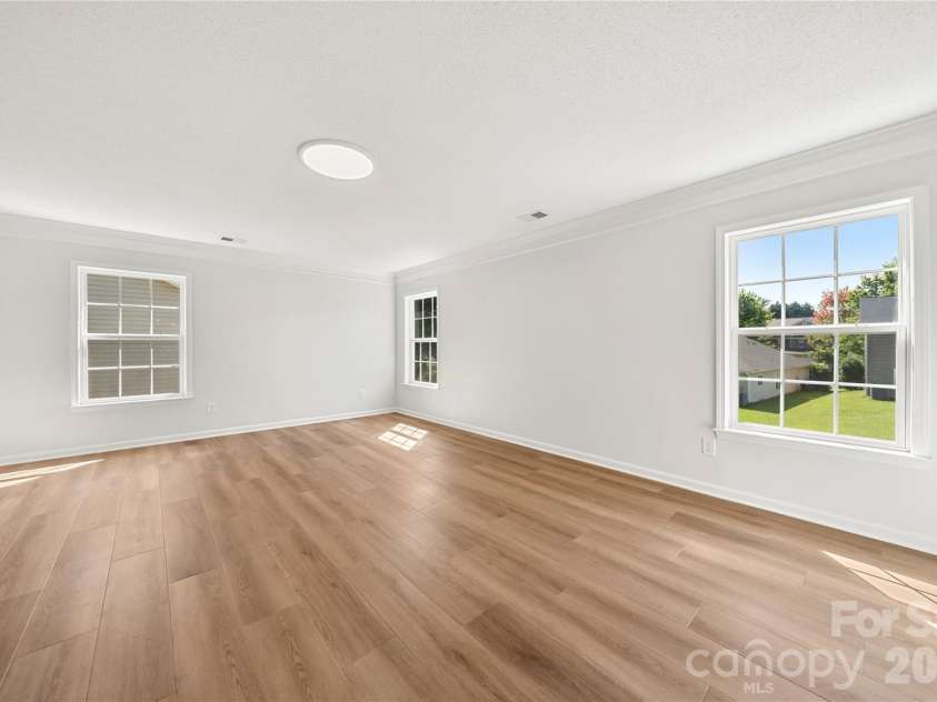 10925 Rousay Road, Charlotte, NC 28278.  MLS# CAR4421823, YatesRealty ID 49345. 