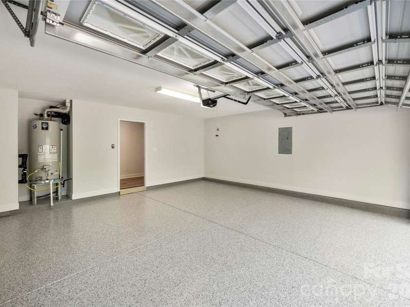 10925 Rousay Road, Charlotte, NC 28278.  MLS# CAR4421823, YatesRealty ID 49345. 