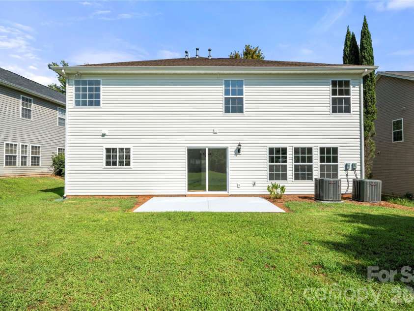 10925 Rousay Road, Charlotte, NC 28278.  MLS# CAR4421823, YatesRealty ID 49345. 