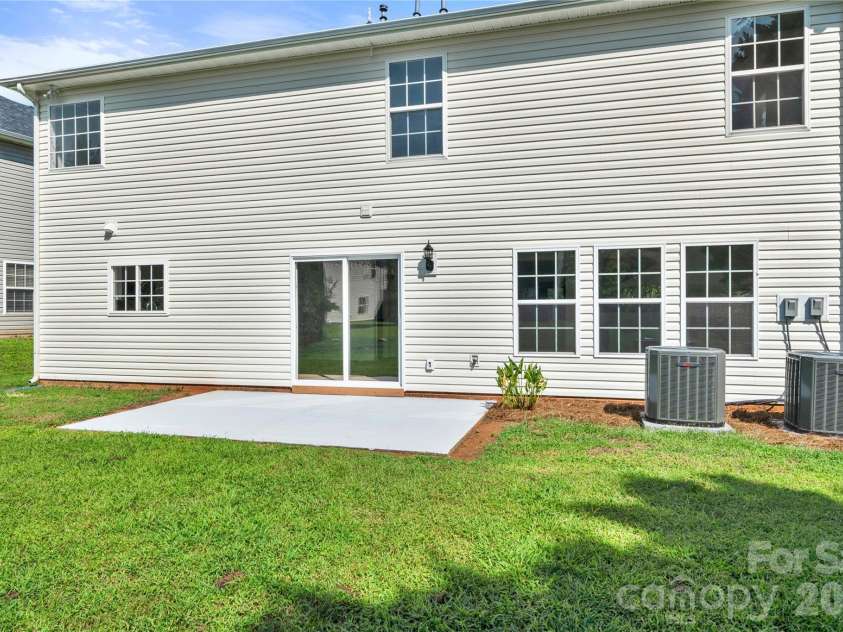 10925 Rousay Road, Charlotte, NC 28278.  MLS# CAR4421823, YatesRealty ID 49345. 