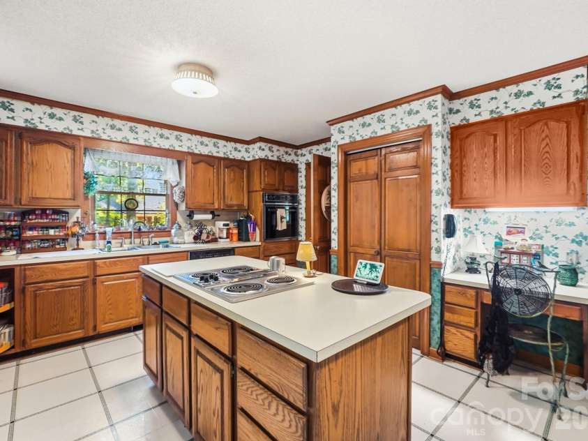 2504 Knights Court, Monroe, NC 28110.  MLS# CAR4420608, YatesRealty ID 49347. 