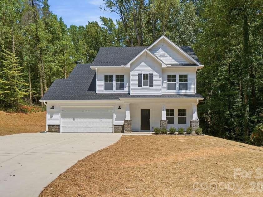 148 Brandy Lane, Statesville, NC 28677.  MLS# CAR4421525, YatesRealty ID 49349. 