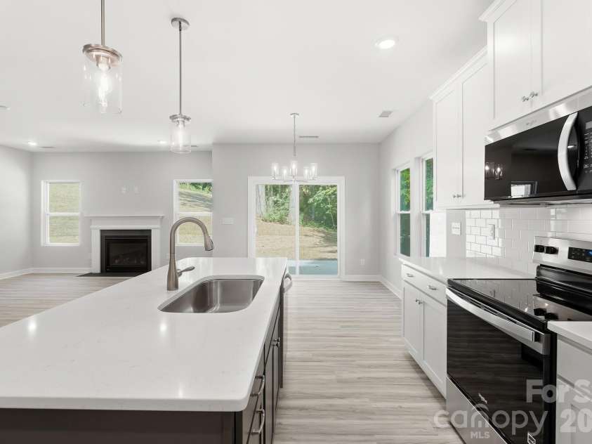 148 Brandy Lane, Statesville, NC 28677.  MLS# CAR4421525, YatesRealty ID 49349. 
