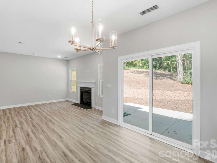 148 Brandy Lane, Statesville, NC 28677.  MLS# CAR4421525, YatesRealty ID 49349. 