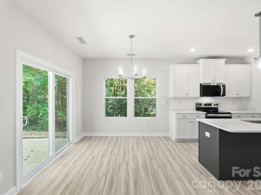 148 Brandy Lane, Statesville, NC 28677.  MLS# CAR4421525, YatesRealty ID 49349. 
