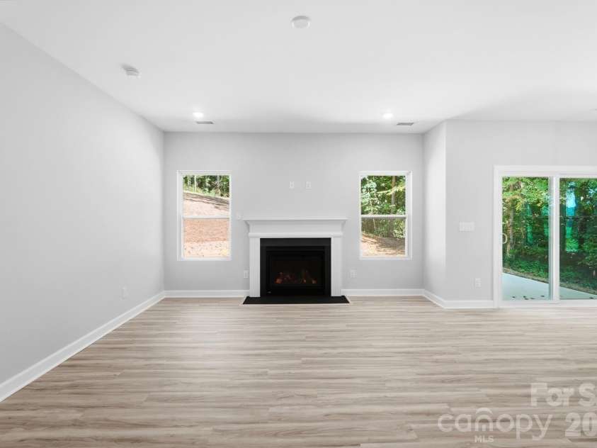 148 Brandy Lane, Statesville, NC 28677.  MLS# CAR4421525, YatesRealty ID 49349. 