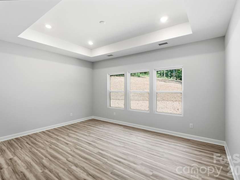 148 Brandy Lane, Statesville, NC 28677.  MLS# CAR4421525, YatesRealty ID 49349. 