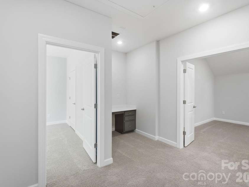 148 Brandy Lane, Statesville, NC 28677.  MLS# CAR4421525, YatesRealty ID 49349. 
