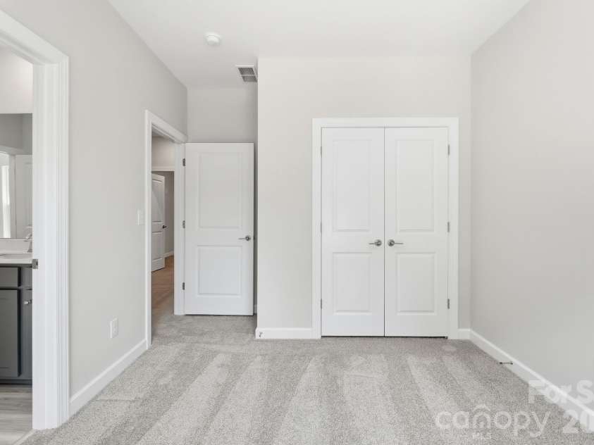 148 Brandy Lane, Statesville, NC 28677.  MLS# CAR4421525, YatesRealty ID 49349. 