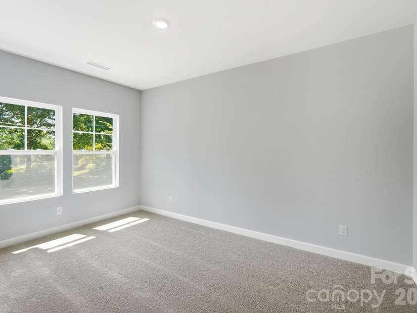 148 Brandy Lane, Statesville, NC 28677.  MLS# CAR4421525, YatesRealty ID 49349. 