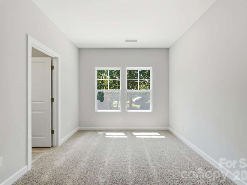 148 Brandy Lane, Statesville, NC 28677.  MLS# CAR4421525, YatesRealty ID 49349. 