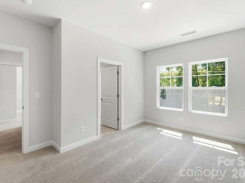 148 Brandy Lane, Statesville, NC 28677.  MLS# CAR4421525, YatesRealty ID 49349. 