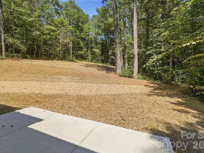 148 Brandy Lane, Statesville, NC 28677.  MLS# CAR4421525, YatesRealty ID 49349. 