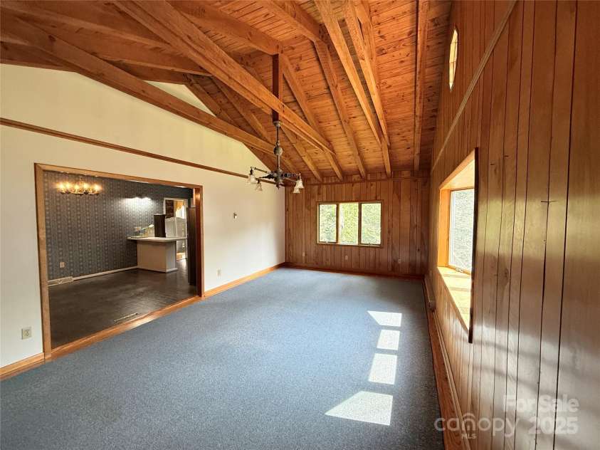 516 Averys Creek Road, Arden, NC 28704.  MLS# CAR4300321, YatesRealty ID 4935. Cathedral Ceiling with Custom Beams