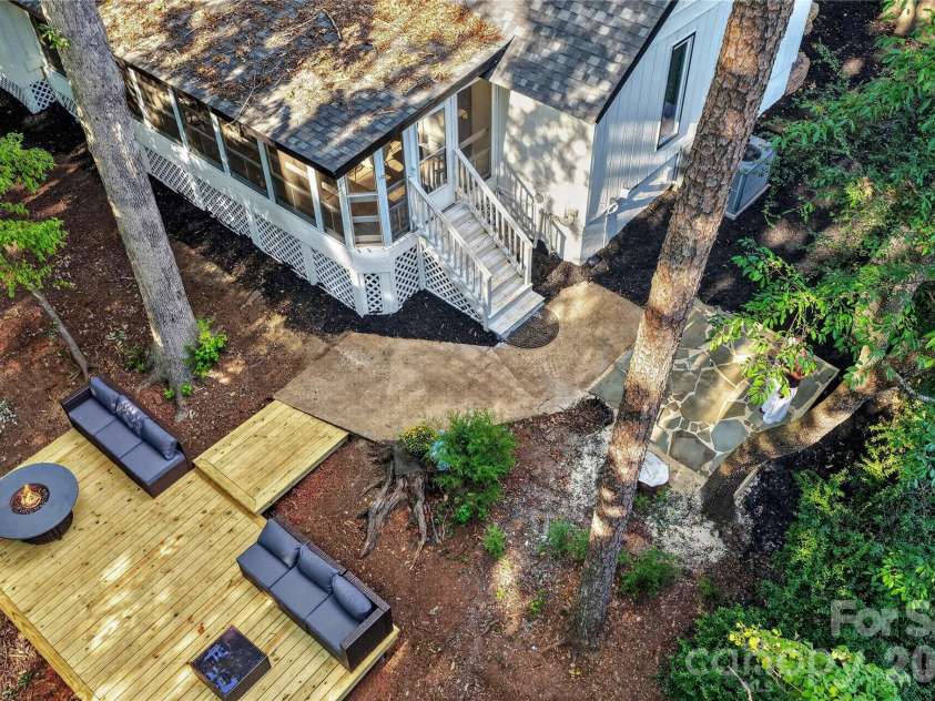 1068 Gauguin Lane, Tega Cay, SC 29708.  MLS# CAR4422427, YatesRealty ID 49351. 