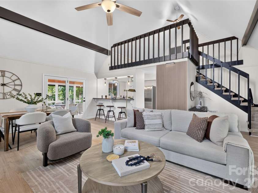 1068 Gauguin Lane, Tega Cay, SC 29708.  MLS# CAR4422427, YatesRealty ID 49351. 