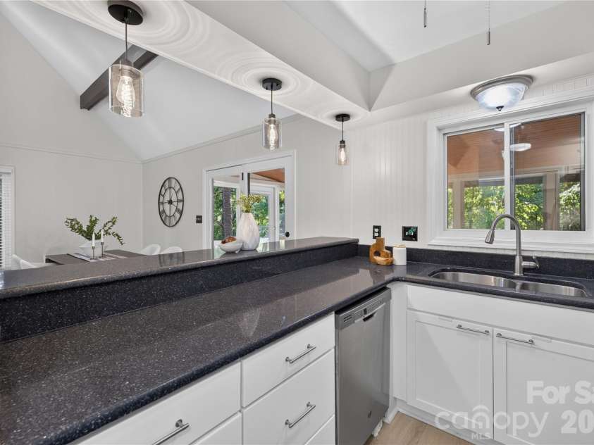 1068 Gauguin Lane, Tega Cay, SC 29708.  MLS# CAR4422427, YatesRealty ID 49351. 