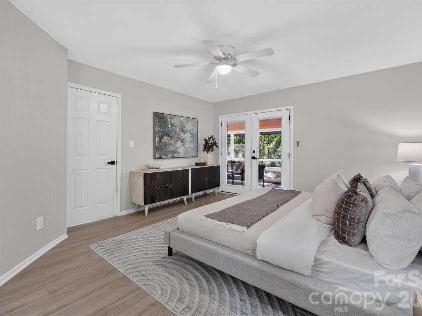 1068 Gauguin Lane, Tega Cay, SC 29708.  MLS# CAR4422427, YatesRealty ID 49351. 