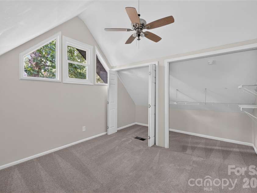 1068 Gauguin Lane, Tega Cay, SC 29708.  MLS# CAR4422427, YatesRealty ID 49351. 